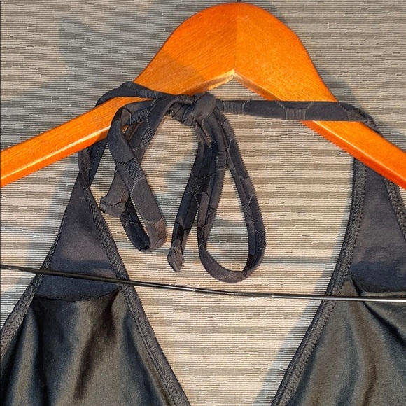 Women's Black Halter Bikini‎ Set - Picture 6 of 7